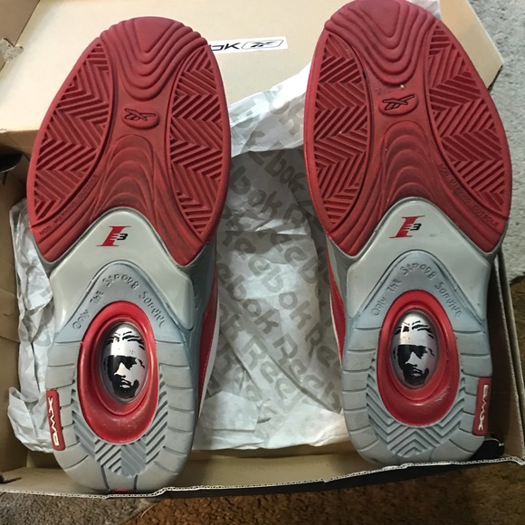 Allen iverson IV white red size 10. - Picture 3 of 4